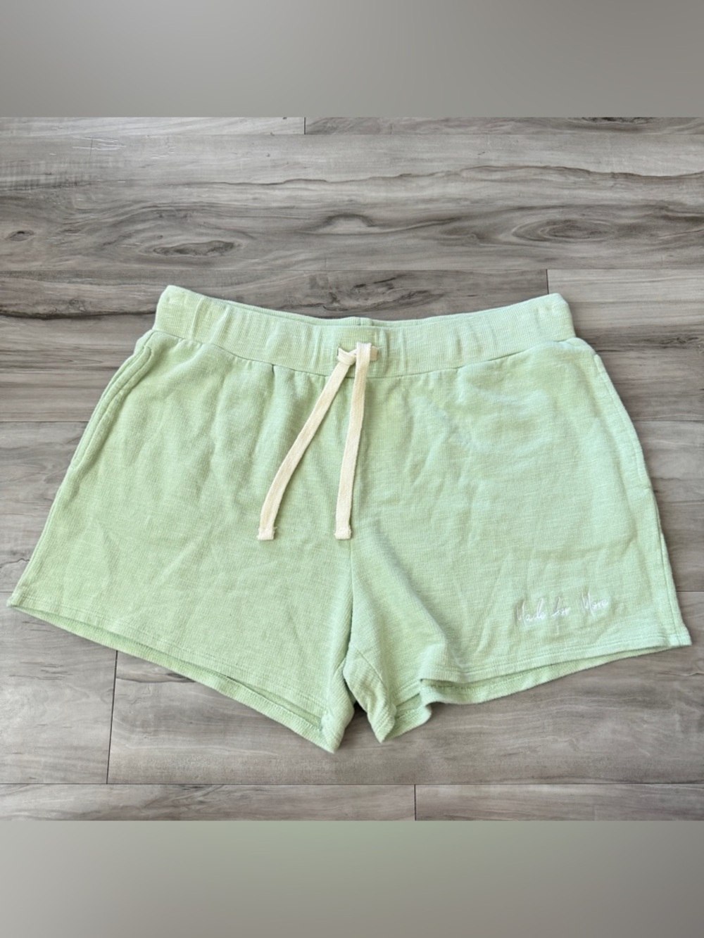 Made for More Lime Green Embroidered Drawstring Lounge Shorts Women’s Size Large